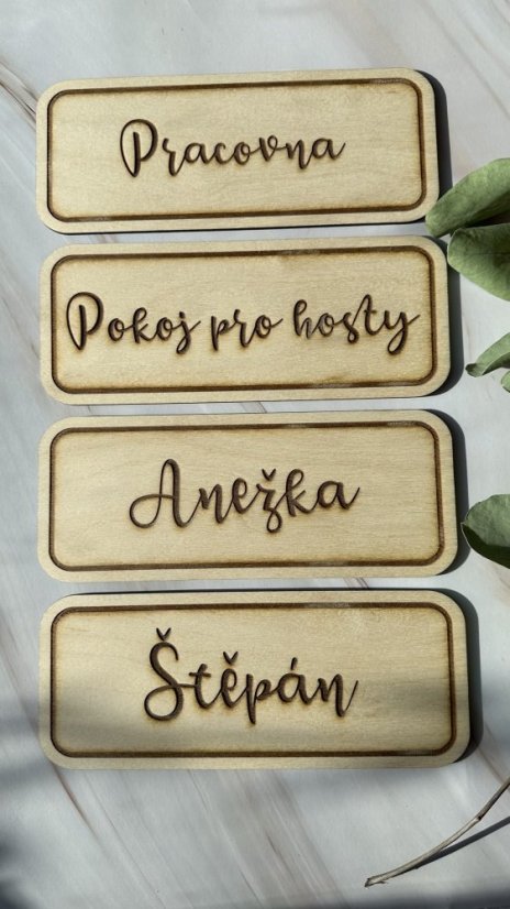 Jmenovky na dveře - Možnost uchycení: Ano - suchý zip