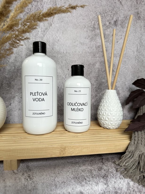 Bílá lahvička s otevíracím víčkem - objem 250/500 ml - Velikost: 500 ml